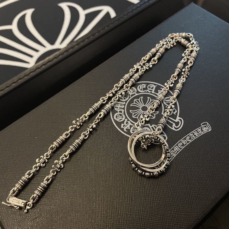 Ch**me He**ts necklaces